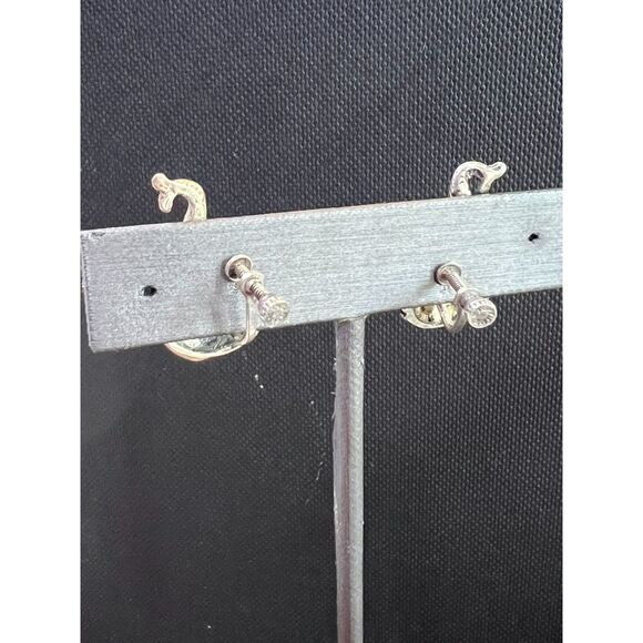 Vintage Sterling Silver Screw On Twin Fish Earrings - Picture 4 of 9